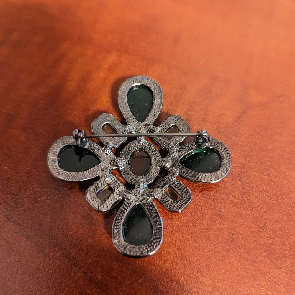 Brooch/Pin - Picture 2 of 2